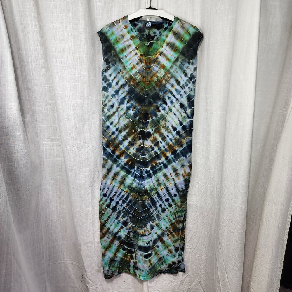 Breezy Bohemian Bliss: Women's Maxi Dress size Medium